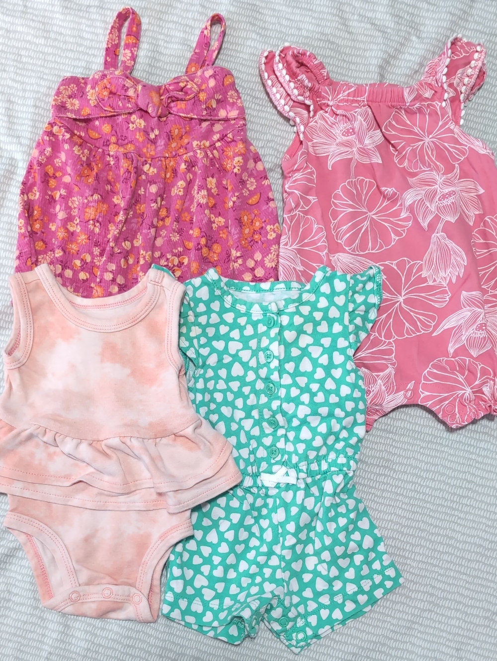 EUC Baby Girls One-Piece Romper Lot Size 3M 3 Month *M25